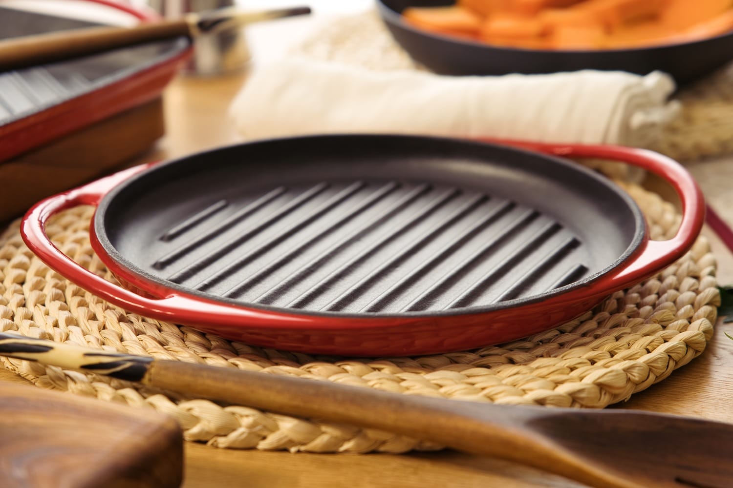 PLACĂ GRILL ROTUNDĂ, FONTĂ EMAILATĂ, CU MÂNERE, ROȘU CHERRY, LÄTT HOME - imagine 8